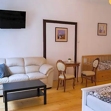 Szálloda Krumlov 3*