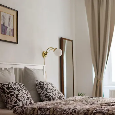 Krumlov Hotel 3*