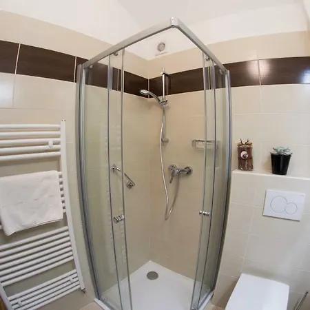 Krumlov Hotel 3*
